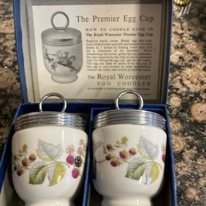 ROYAL WORCESTER FINE PORCELAIN EGG CODDLER LAVINIA Blackberry In Box VINTAGE